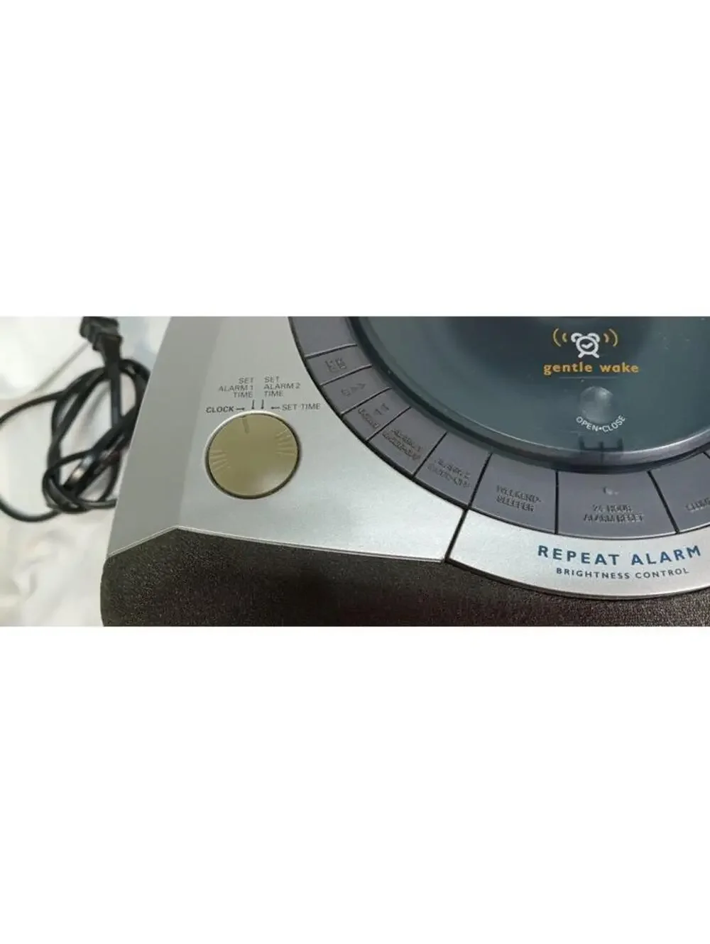 Philips AJ3936/17 CD Player Dual Alarm Clock AM FM Radio Stereo